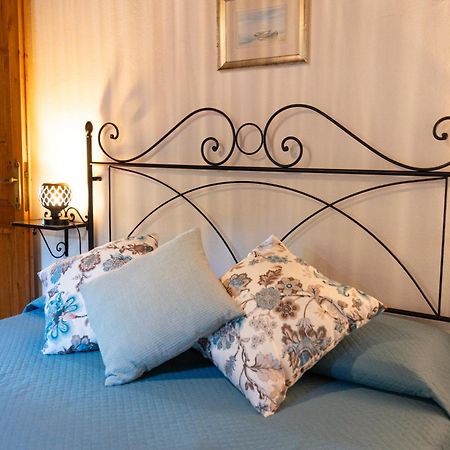 אקואפנדנטה Agriturismo Casale Le Crete מראה חיצוני תמונה
