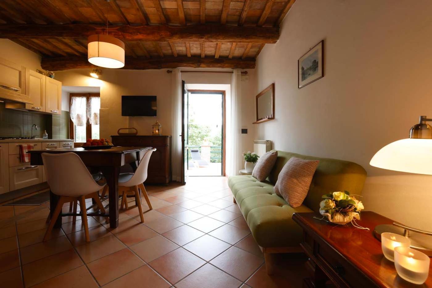 אקואפנדנטה Agriturismo Casale Le Crete מראה חיצוני תמונה