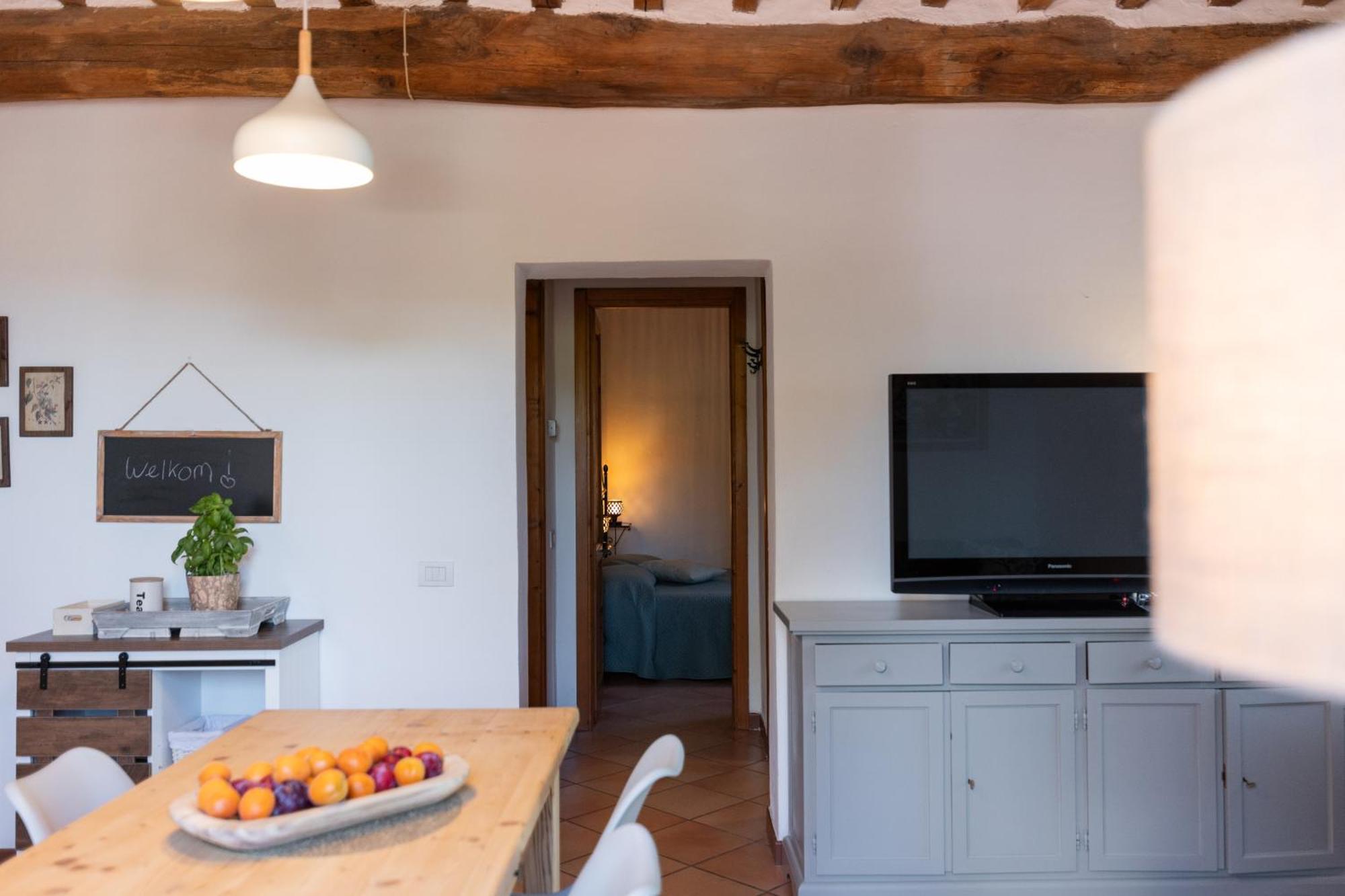 אקואפנדנטה Agriturismo Casale Le Crete מראה חיצוני תמונה