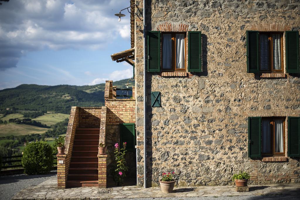 אקואפנדנטה Agriturismo Casale Le Crete מראה חיצוני תמונה